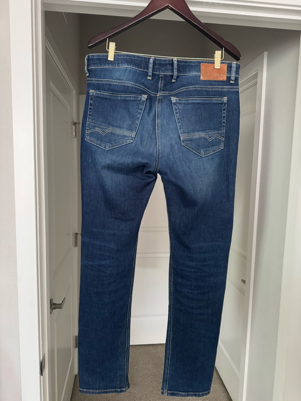 Men’s Mac Jeans 34x32 NWOT Dark Wash Slim Fit High Quality